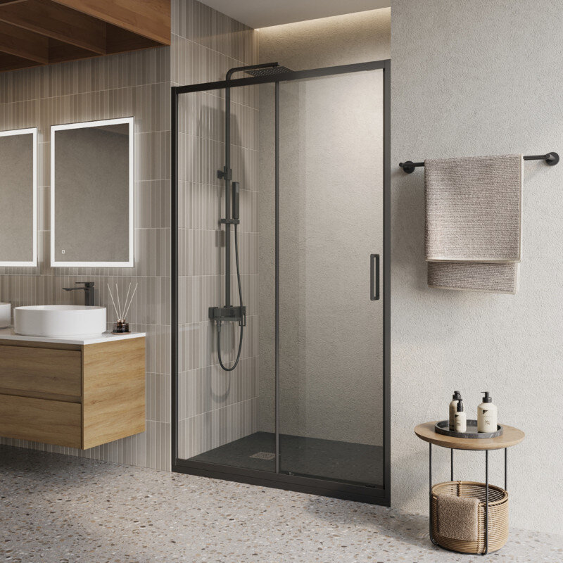 Изображение товара Душевая дверь BelBagno LUCE-BF-1-120-C-NERO, 120 см, стекло прозрачное, профиль черный матовый