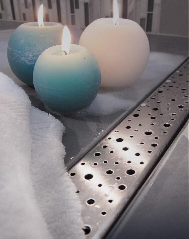 Изображение товара Дренажный канал AlcaPlast APZ11-1050 с решеткой Antivandal