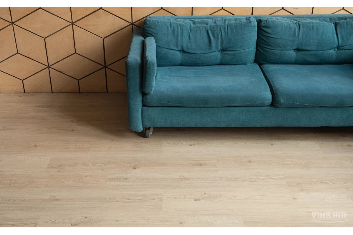 Изображение товара Виниловый ламинат Vinilam Glue Luxury Дуб Лас-Пальмас 33606, 23.2 x 122.7 см, клеевой