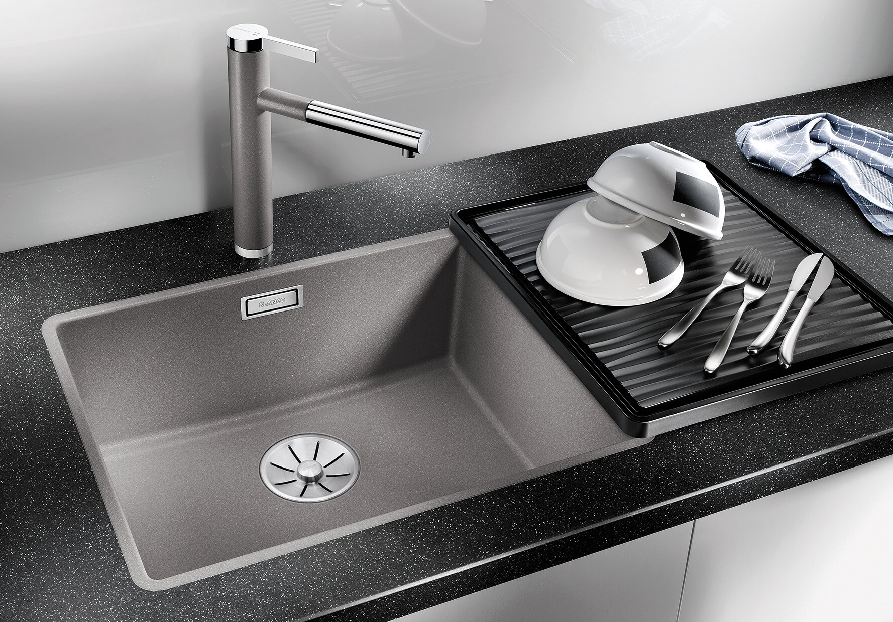Изображение товара Мойка Blanco Subline 500-F 523534 алюметаллик Изображение товара Мойка Blanco Subline 500-F 523534 алюметаллик