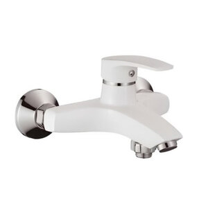 Изображение товара Смеситель для ванны и душа Shevanik S5002F с душевым гарнитуром, хром/белый