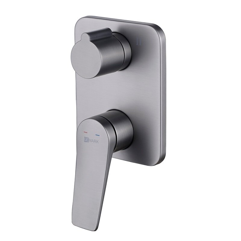 Изображение товара Смеситель Lemark Bronx LM3727GM графит для ванны и душа