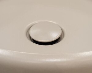 Изображение товара Донный клапан для раковины Bette B580-424, неперекрываемый, цвет Sand матовый