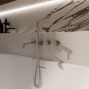 Изображение товара Смеситель для ванны Vincea Groove VBTW-4G1BN брашированный никель