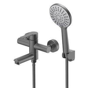 Изображение товара Стильный однорычажный смеситель для ванны и душа Agger Easy A3121255 с PVD покрытием