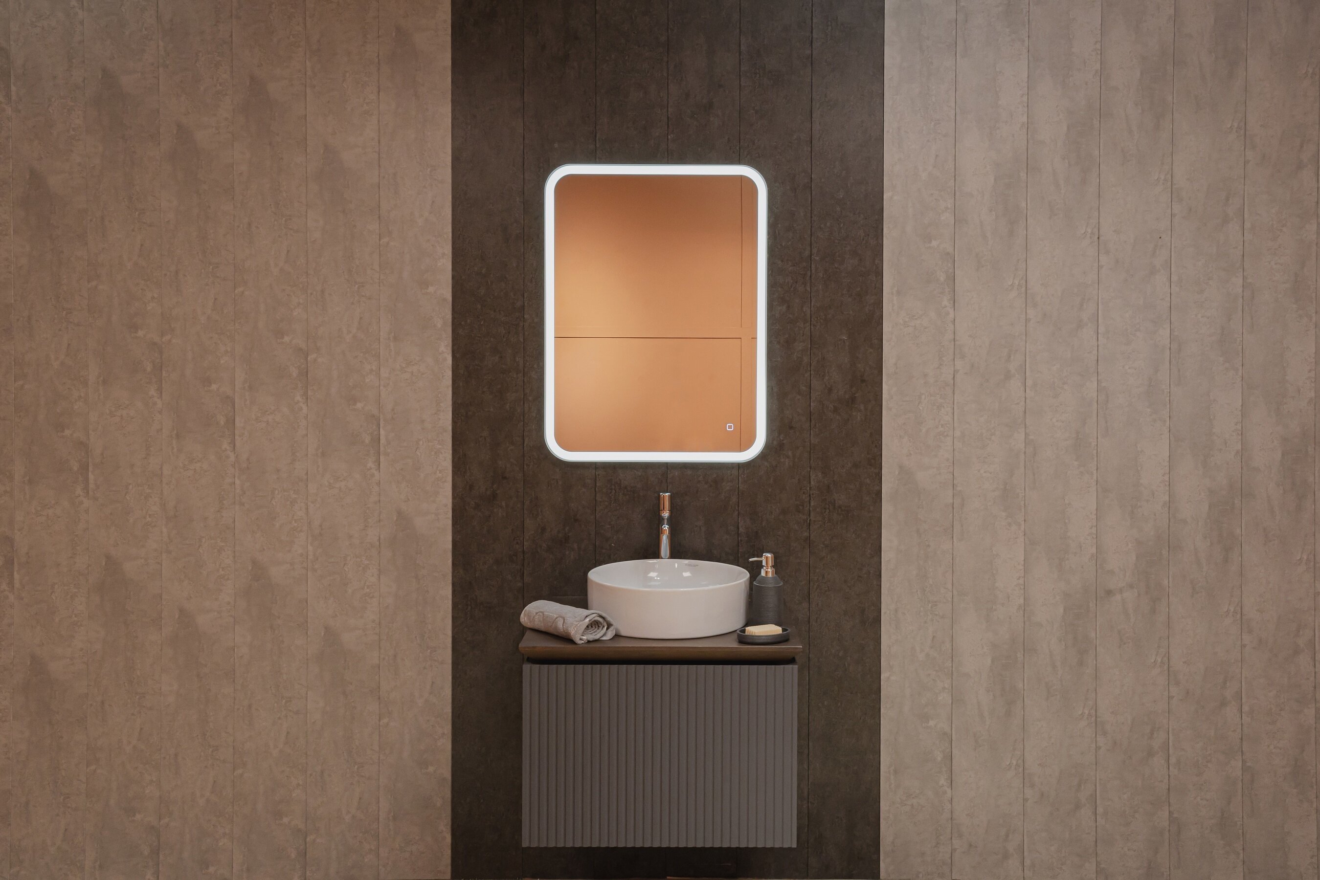 Изображение товара Зеркало Silver Mirrors LED-00002905 с подсветкой 60 см белое Изображение товара Зеркало Silver Mirrors LED-00002905 с подсветкой 60 см белое