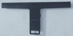 Изображение товара Скребок с магнитом Jacob Delafon Nouvelle Vague E9404-BLV