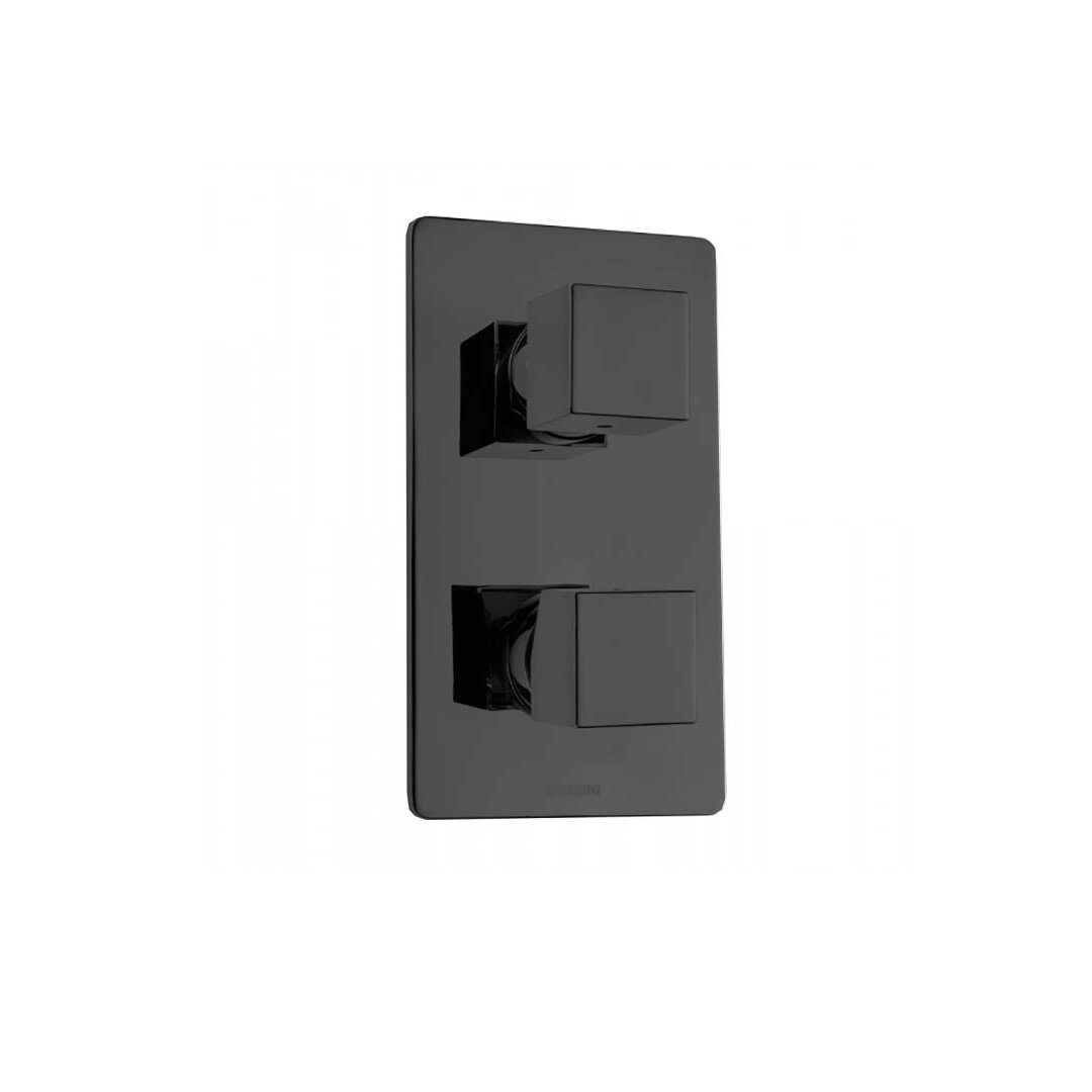 Изображение товара Смеситель для ванны и душа Bossini Cube Z00062.073, черный матовый Изображение товара Смеситель для ванны и душа Bossini Cube Z00062.073, черный матовый