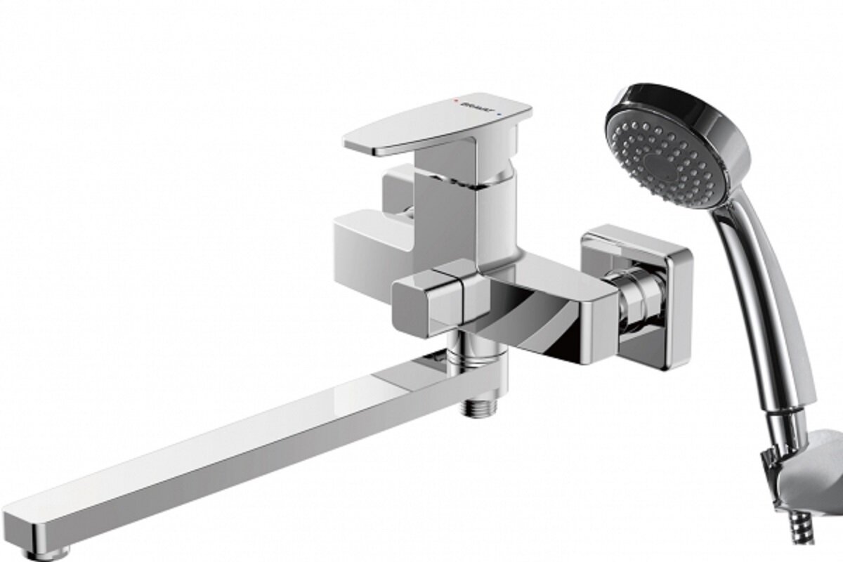 Изображение товара Смеситель для ванны Bravat Riffle с длинным поворотным изливом и гарнитуром