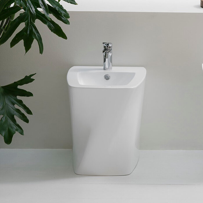 Изображение товара Напольное биде Azzurra Hera HEBIT000000MBI из фаянса белого цвета