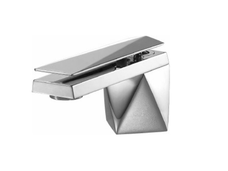 Изображение товара Смеситель для раковины Bravat Diamond F118102C-ENG, хром, Германия