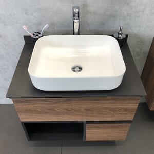 Изображение товара Тумба Comforty Штутгарт 75 см со столешницей под мрамор Калакатта Блэк и раковиной