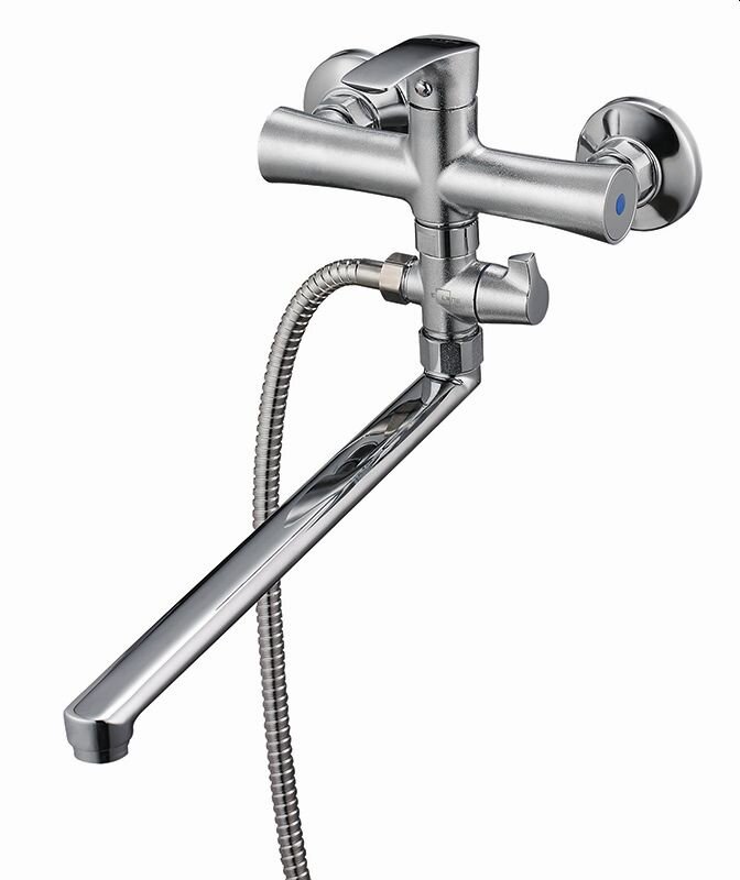 Изображение товара Смеситель для ванны и душа Solone FAB6-A020 хром однорычажный поворотный излив