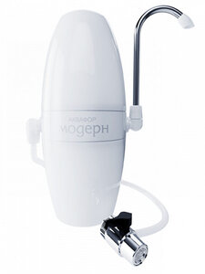 Изображение товара Фильтр-насадка на кран Аквафор Модерн исполнение 2 белая 16 см бытовой очиститель воды