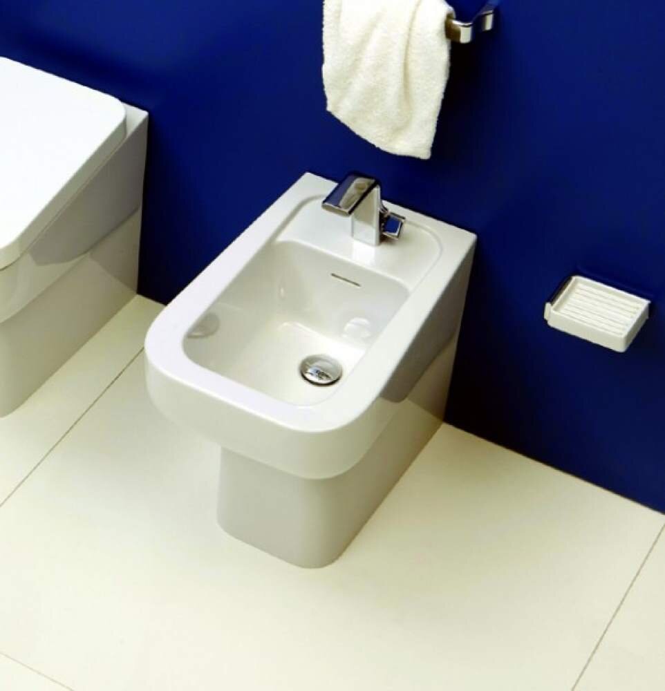 Изображение товара Напольное биде Flaminia Como CM217 белое для современного интерьера