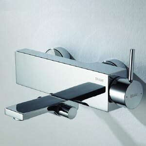 Изображение товара Смеситель Bravat Arc F66061C-01A-ENG c коротким изливом для ванны и душа, хром