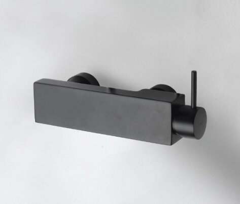 Изображение товара Смеситель Bravat Arc F96061K-01-ENG для душа (чёрный) 2 отверстия