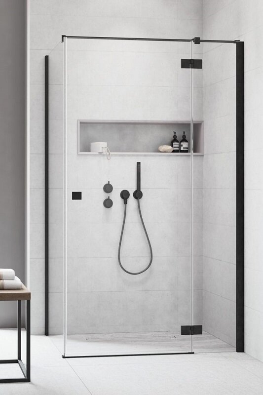 Изображение товара Душевая дверь Radaway Essenza New Black KDJ 90R с распашной конструкцией