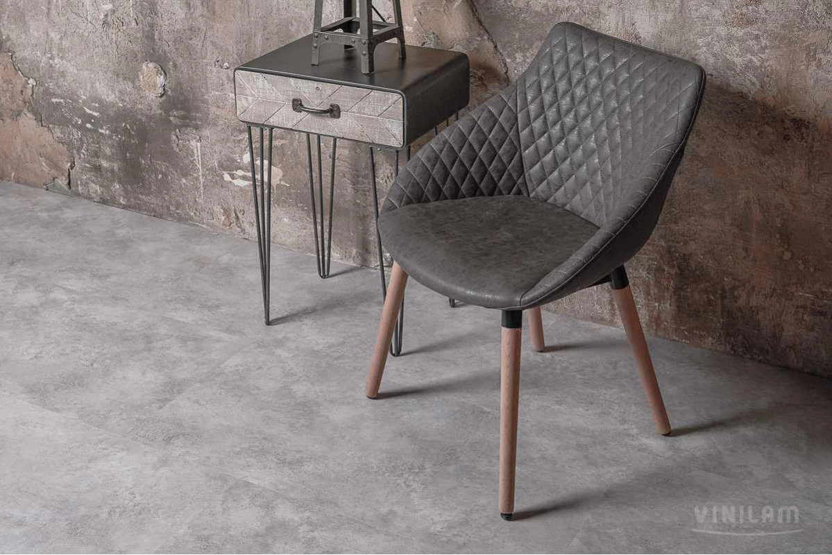 Изображение товара Виниловый ламинат Vinilam Ceramo Stone Бетон 61606, плитка 47 х 94 см, интегрированная пробковая подложка, замковый Изображение товара Виниловый ламинат Vinilam Ceramo Stone Бетон 61606, плитка 47 х 94 см, интегрированная пробковая подложка, замковый