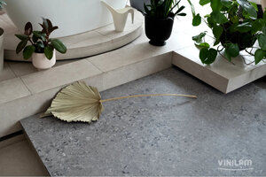 Изображение товара Виниловый ламинат Vinilam Ceramo Stone Терраццо 71613 47х94 см