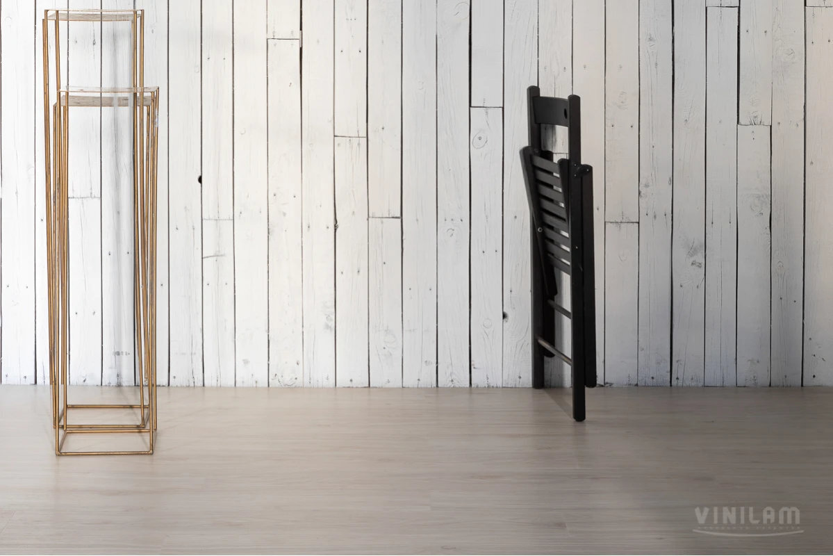 Изображение товара Виниловый ламинат Vinilam Glue Дуб Бремен 2541 - влагостойкое покрытие для пола и стен