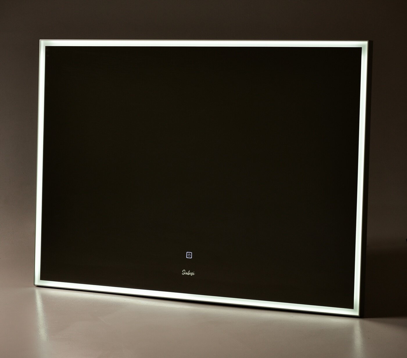 Изображение товара Зеркало Sintesi Armadio Cromo 80 x 60 см, с Led подсветкой, хром, SIN-SPEC-ARMADIO-cromo-80