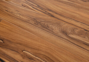 Изображение товара Ламинат MostFlooring High Glossy Орех 11910, планка 16.8 х 122 см, суперглянцевый, замковый