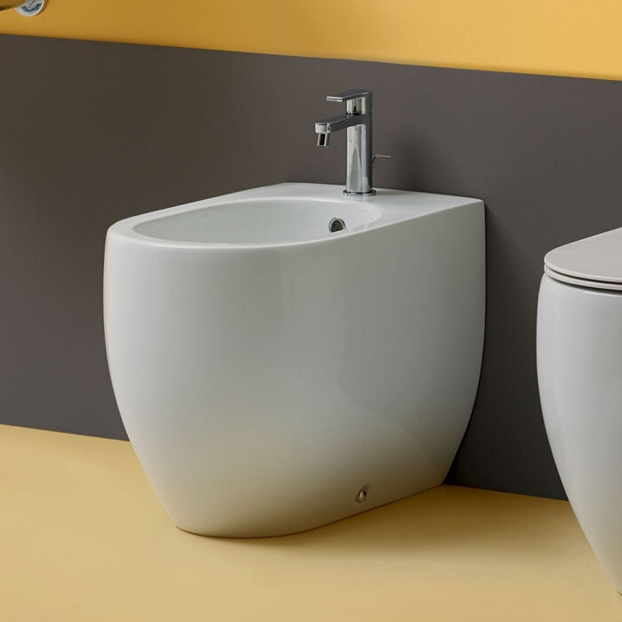 Изображение товара Напольное биде Kerasan Flo из фарфора с крепежом Wb5N белое