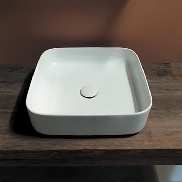 Изображение товара Накладная раковина Kerasan Tribeca 43х43 см белая для уголкового монтажа