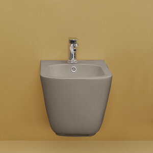 Изображение товара Биде подвесное Kerasan Tribeca 512581 c креплением WB9N, цвет nocciola фундук