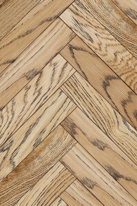 Изображение товара Инженерная доска Gran Parte Дуб Антико Венгерская ёлка рустик лак, 110х15/3,3х550 мм, браш+тонировка+патина, шип-паз