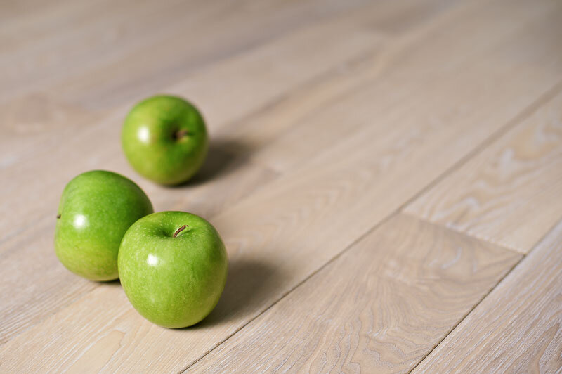 Изображение товара Паркетная доска Amber Wood Классика Ясень Ваниль Браш лак 1860 мм