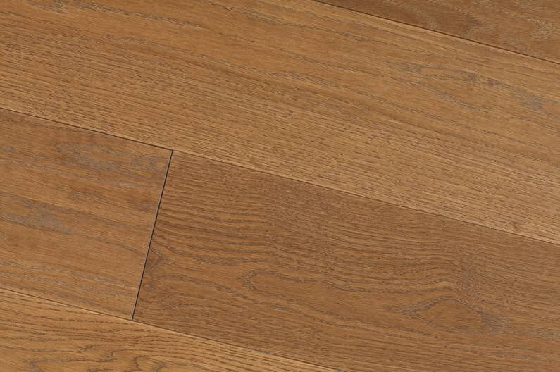 Изображение товара Массивная доска Hajnowka из дуба Marron, масляное покрытие, для интерьера