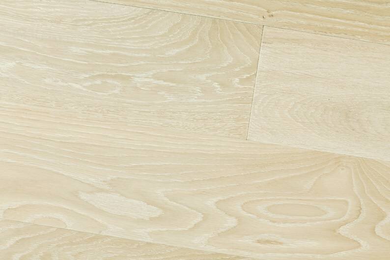 Изображение товара Массивная доска Hajnowka из дуба под маслом бежевого цвета для интерьера