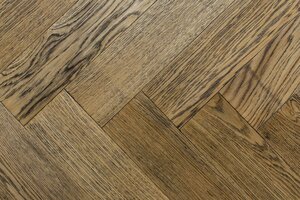 Изображение товара Инженерная доска Arti Parchetto Lago Венгерская елка (замок) Дуб Garda Шпон 3 мм