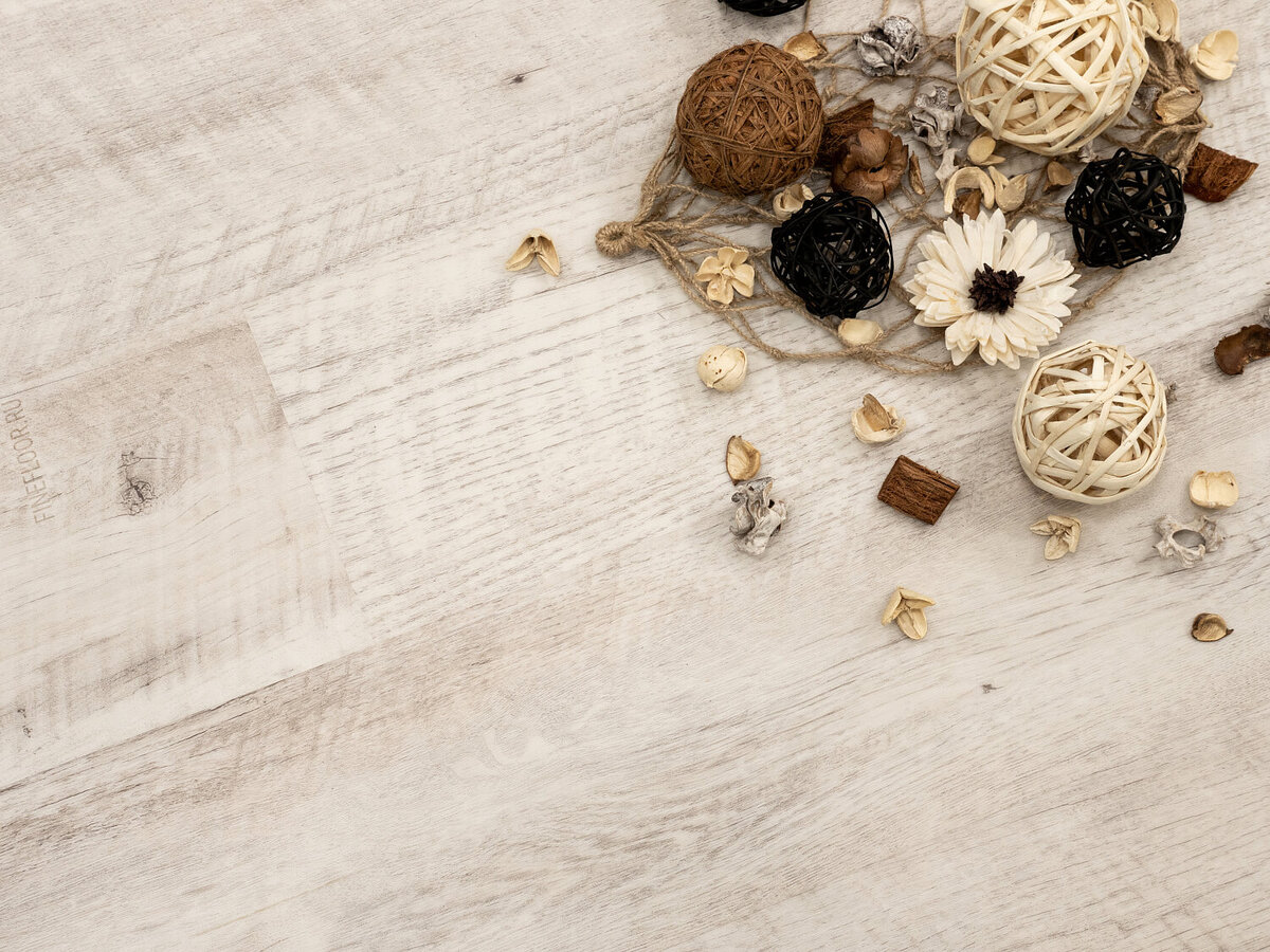 Изображение товара Виниловый ламинат Fine Floor Rich Дуб Анхель FF-2082 196 мм 1320 мм монтаж на клей