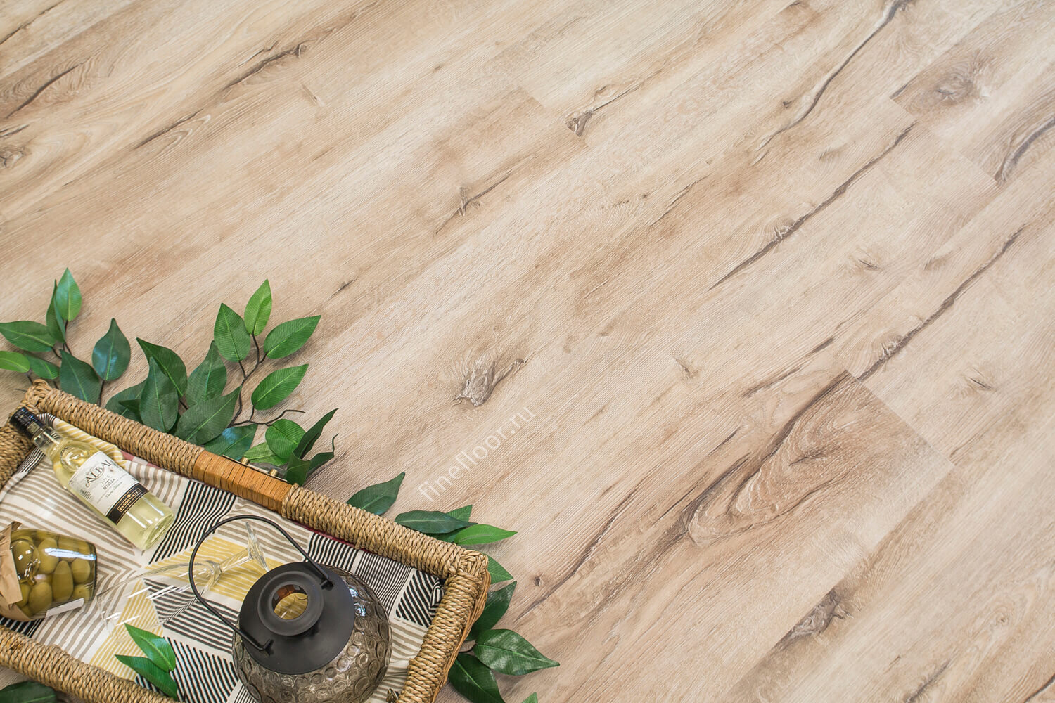 Изображение товара Виниловый ламинат Fine Floor Rich Дуб Мале FF-1969 для жилых помещений и залов