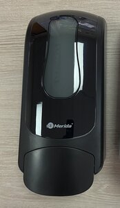 Изображение товара Дозатор наливного мыла Merida One 450 мл, черный, DEC002