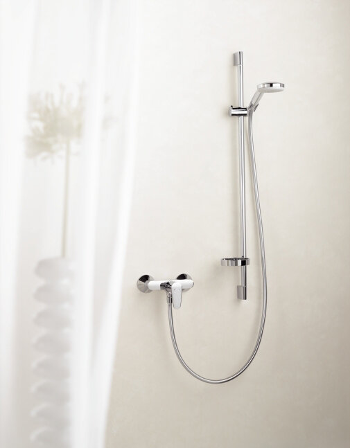 Изображение товара Душевой гарнитур Hansgrohe Croma 100 Vario, 90 см, хром, белая лицевая часть