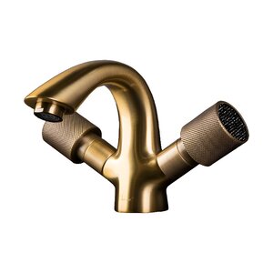 Изображение товара Смеситель для раковины Boheme Royal Crystal бронза черные кристаллы Италия