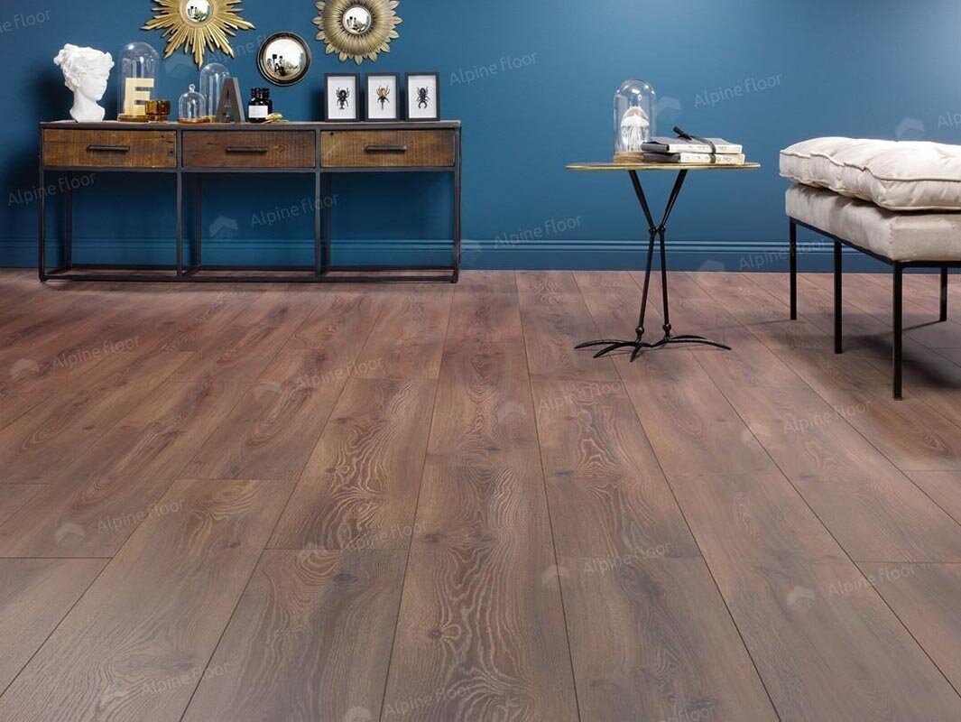 Изображение товара Ламинат Alpine Floor Homflor Distingo, 704, планка 17.2 х 128.6 см, декор Erin, замковый, 10 мм